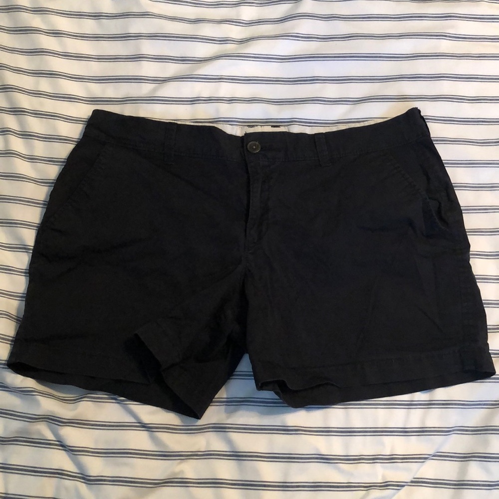 Old Navy black shorts